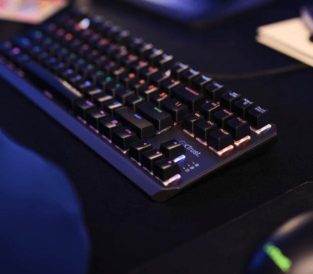 Teclado Trust GXT 834 Callaz Mecánico Gaming en Español, 24407