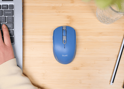 Mouse Trust Ozaa compacto azul vista lateral derecha con sensor óptico