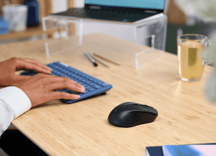 Mouse Trust Mydo inalámbrico lateral derecho mostrando botones silenciosos