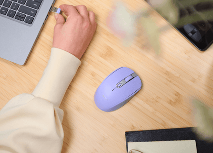 Mouse Trust Ozaa lila vista inferior con receptor USB micro
