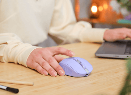 Mouse Trust Ozaa inalámbrico vista trasera con sensor óptico