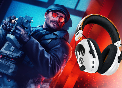 Razer BlackShark V2 Pro Six Siege Special Edition blanco - vista lateral junto a arte oficial de Rainbow Six Siege