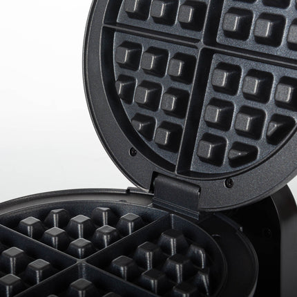 Wafflera Black+Decker Belgian Flip Maker WM1404S | 7″ Redonda | 800 W | Giratoria | Rejillas Profundas