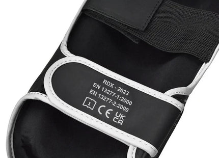 RDX Espinilleras MMA con Empeine Negro/Blanco, F6 Kara